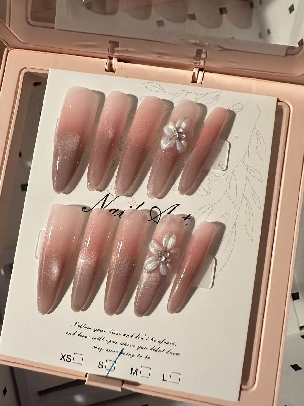 Gamer Girl Nails – Cute Gam