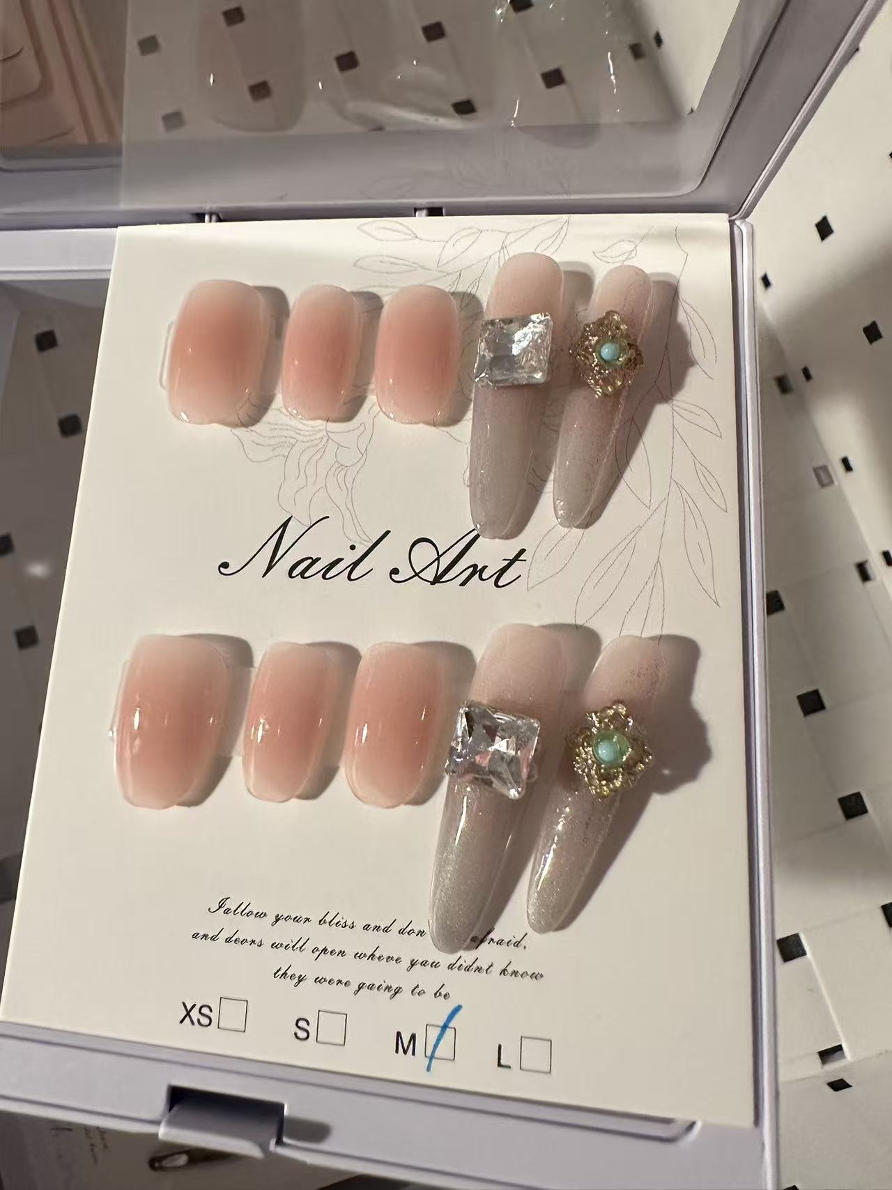 Gamer Girl Nails – Cute Gam